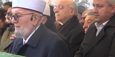 Nursaçan, 67 yıllık eşinin cenaze namazını kıldırdı