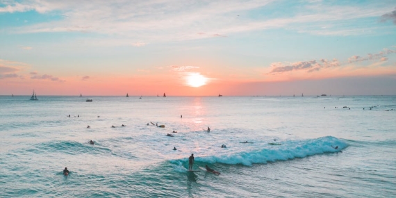 Atlantik8217te-Gerilim-ABD-Rus-Gemisine-Helikopterli-Baskin-Duzenledi-featured