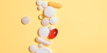 Emekliden-Isyan-92-Bin-Liralik-Canta-ve-Vitamin-Hapi-Celiskisi-featured